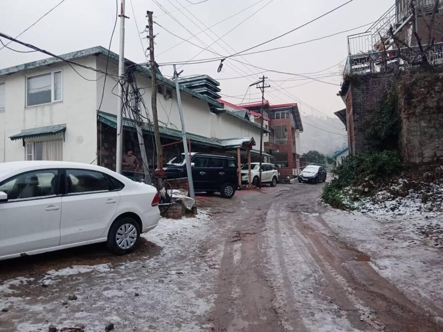 Valley View Family Unit Kasauli Eksteriør billede